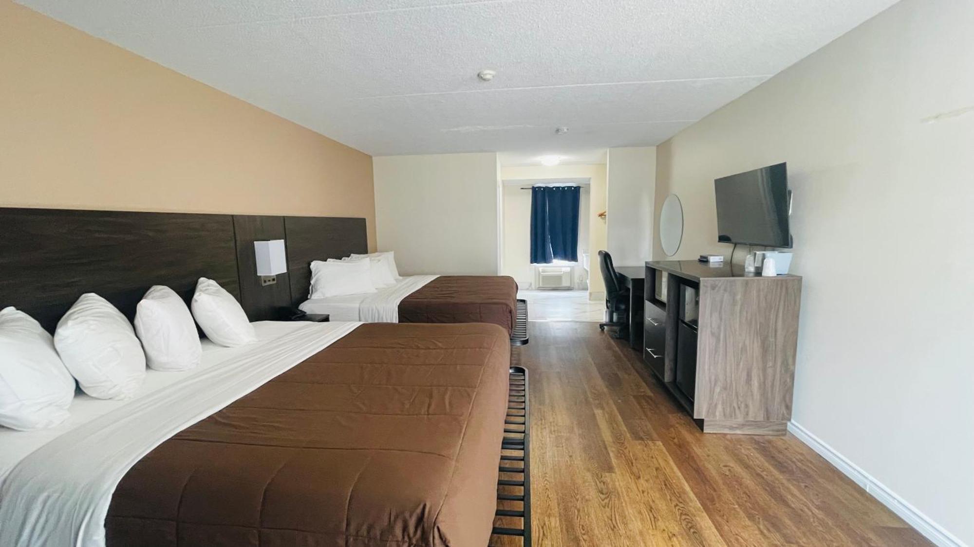 Falls Lodge & Suites Ниагарски водопад Екстериор снимка